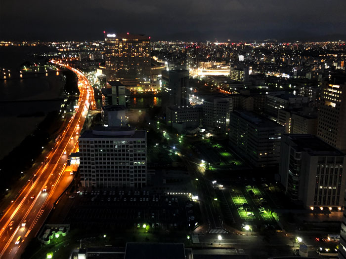 福岡タワー 夜景100選 福岡を一望できる大パノラマ クリスマスライトアップは11 19から 福岡たのしか